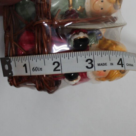 Set of Salt & Pepper Shaker Angels in a Basket in Original Package - Picture 7 of 8